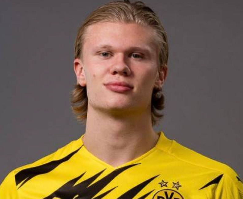 近日，西班牙足球转会市场传出了一则备受瞩目的消息，皇马与挪威锋线新星哈兰德之间的转会传闻引发了广泛关注。据西班牙知名记者Jorge Picón在相关渠道透露，这一传闻并非毫无根据的猜测。 从哈兰德本人的意愿来看，有可靠消息源——哈兰德身边人士证实，这位年轻且极具天赋的球员内心深处十分渴望能够身披皇马的白色战袍，为这支<a href='https://www.www.o69iay0p.laijianshen.com/news/tag/284.html' style='color: blue;'>西甲</a>豪门效力。哈兰德作为当今足坛备受瞩目的新生代前锋，其出色的身体素质、门前嗅觉以及强大的得分能力，使他成为了众多豪门俱乐部觊觎的对象。而皇马，作为<a href='https://www.www.o69iay0p.laijianshen.com/news/tag/1106728.html' style='color: blue;'>欧洲</a>足坛的顶级豪门，拥有悠久的历史、辉煌的战绩以及庞大的球迷基础，对于任何有追求的球员来说，都具有极大的吸引力。 与此同时，西班牙媒体还报道了另一则与皇马阵容变动相关的消息。如果皇马阵中的巴西球星<a href='https://laijianshen.com/news/tag/757.html' style='color: blue;'>维尼修斯</a>选择离开球队，那么皇马管理层极有可能将引进哈兰德作为重要的补强举措。Jorge Picón在播客节目中进一步阐述了相关情况，他提到哈兰德的经纪人皮门塔曾多次公开强调，球员在职业生涯的规划上拥有高度的自主权，他掌控着自己的命运走向。并且，哈兰德与<a href='https://www.www.o69iay0p.laijianshen.com/news/tag/268.html' style='color: blue;'>曼城</a>之间存在解约金条款这一特殊情况，尽管目前该条款的具体金额尚未向外界公布，但这无疑为哈兰德未来的转会提供了一种潜在的可能性。 Jorge Picón还针对哈兰德加盟皇马的可能性与维尼修斯的处境之间的关系发表了看法。他指出，目前维尼修斯并未完全拒绝与皇马续约，双方都秉持着积极的态度，相信能够达成新的协议。然而，一旦维尼修斯最终决定留队，那么哈兰德加盟皇马的可能性将会大幅降低。毕竟，皇马在阵容构建上需要综合考虑多个因素，包括球员的位置、战术体系以及薪资结构等。 综上所述，皇马与哈兰德之间的转会传闻并非空穴来风，它涉及到球员的个人意愿、俱乐部的阵容规划以及复杂的转会条款等多个方面。未来，这一传闻将如何发展，哈兰德是否会真的披上皇马的战袍，值得我们持续关注。