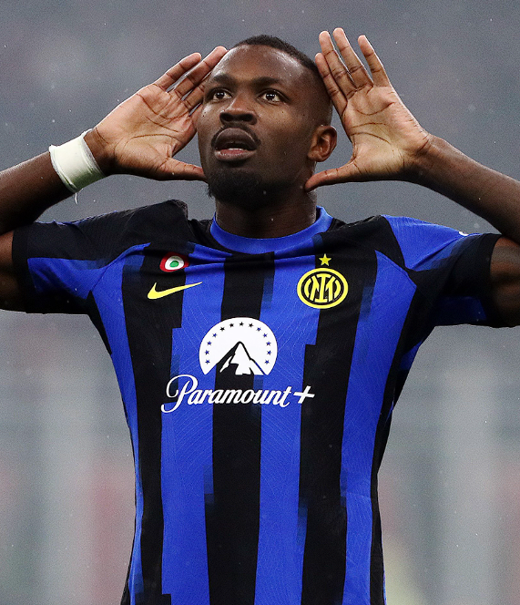 <a href='https://www.www.o69iay0p.laijianshen.com,www.www.o69iay0p.laijianshen.com/news/tag/374.html' style='color: blue;'>国米</a>前锋图拉姆伤愈恢复训练，复出时间待定