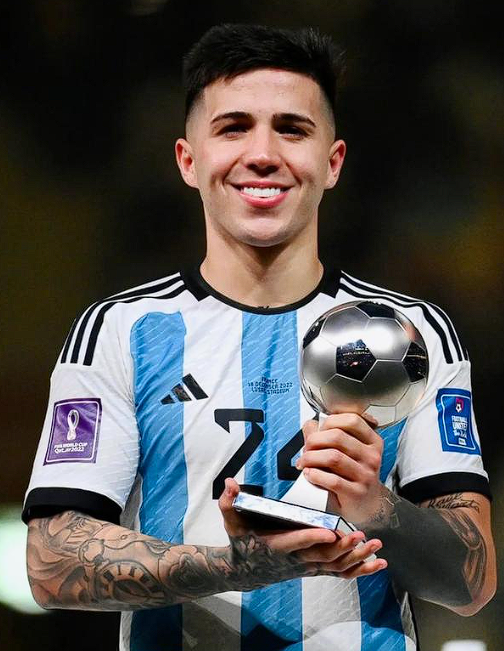 2025 - 26赛季英超第10轮：切尔西力克热刺，<a href='https://www.www.o69iay0p.laijianshen.com/news/tag/1119716.html' style='color: blue;'>恩佐</a>社交