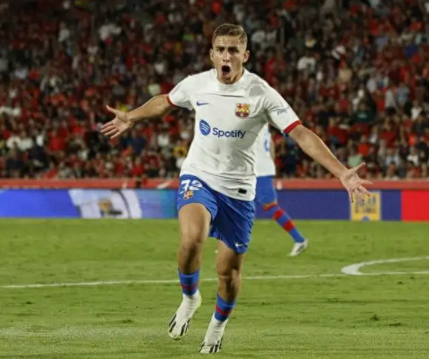 费尔明双助建功助巴萨告捷,社媒发声展斗志