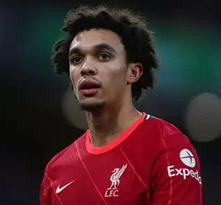 阿诺德转会皇马后的多维境遇剖析