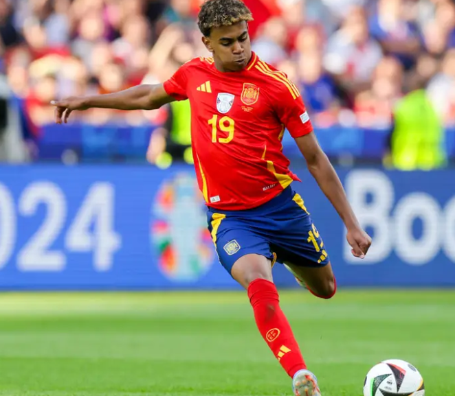 弗里克赛前新闻发布会：剖析布鲁日威胁与巴萨备战情况