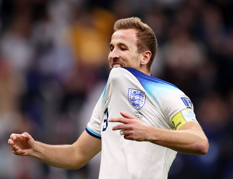 拜仁欧冠力克巴黎后凯恩深度剖析：战术执行与团队精神彰显