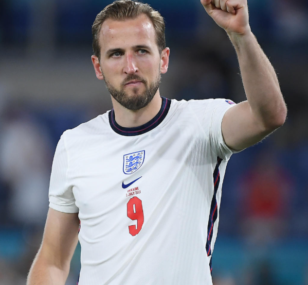 拜仁欧冠力克巴黎后凯恩深度剖析：战术执行与团队精神彰显