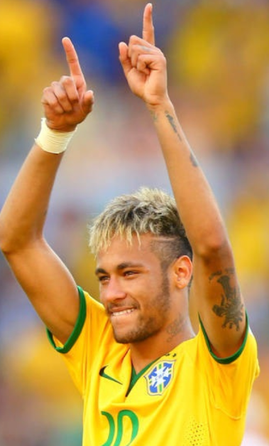 内马尔复出后或缺席关键战，桑托斯谨慎应对人造草皮挑战