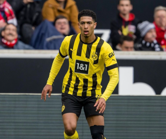 西甲第12轮皇马客场战平，记者点评锋线困境与战术疑云