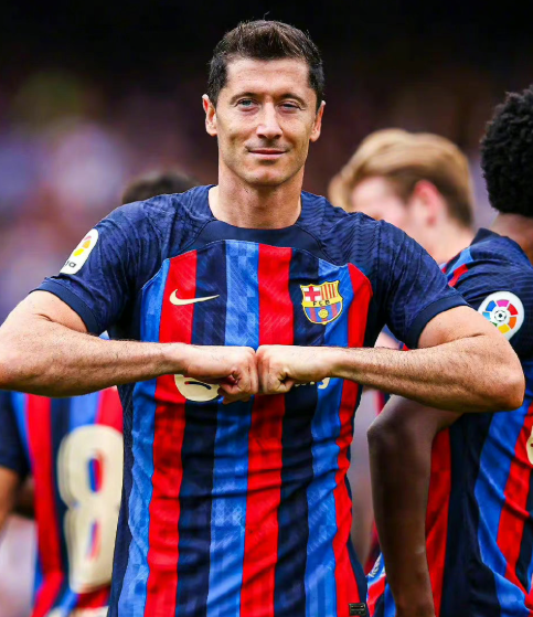 莱万冬窗无意离队,<a href='https://www.www.o69iay0p.laijianshen.com,www.www.o69iay0p.laijianshen.com/news/tag/258.html' style='color: blue;'>巴萨</a>未来成谜待解