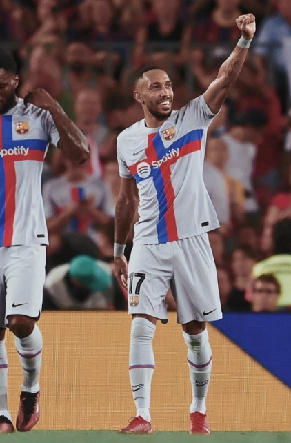 奥巴梅杨自述转会历程:切尔西之憾与巴萨、马赛情缘