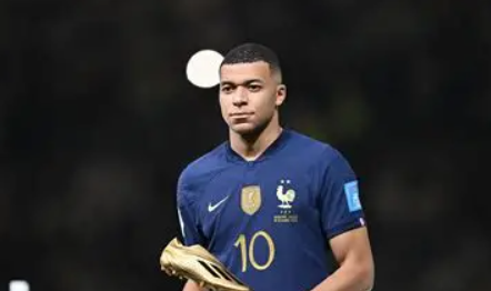 姆巴佩与巴黎圣日耳曼工资纠纷案开庭，“精神骚扰”指控引关注