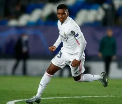 加拉塔萨雷有意租借罗德里戈，转会传闻引关注